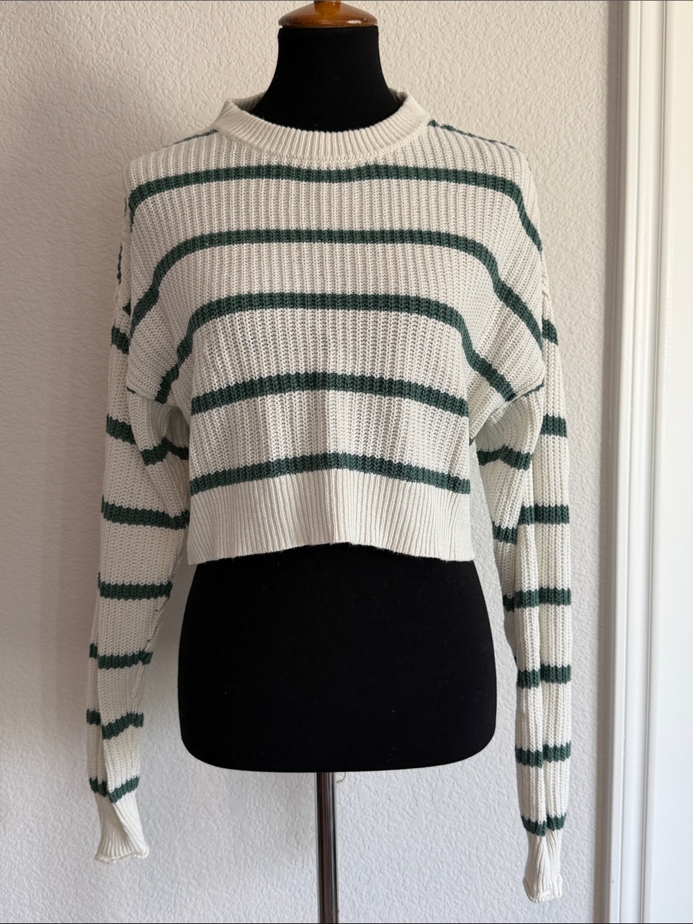 Cropped Ivory Sweater with Dark Green Stripes